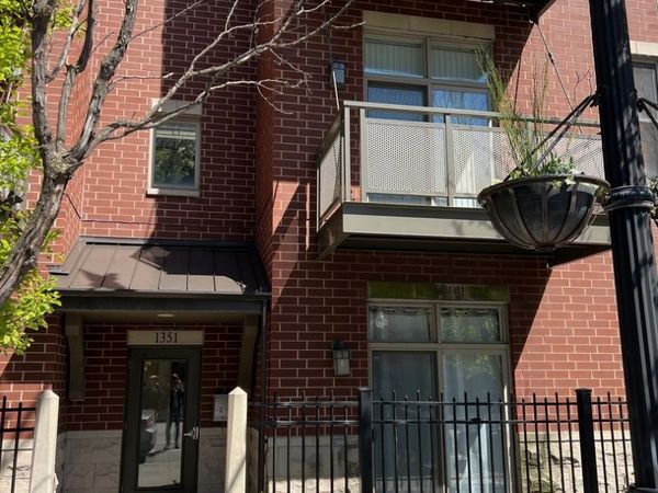 1351 S Halsted Street , Unit 105, Chicago, IL 60607