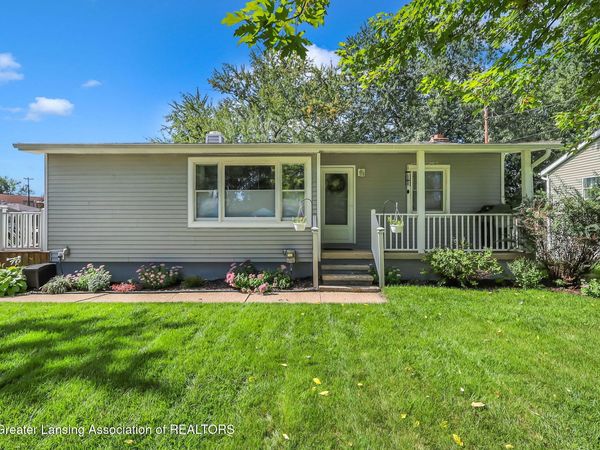 2047 Phillips Avenue, Holt, MI 48842