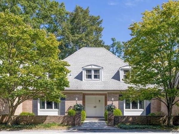217 Feeks Lane, Locust Valley, NY 11560