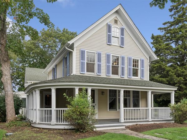 25105 Main Road N, Orient, NY 11957