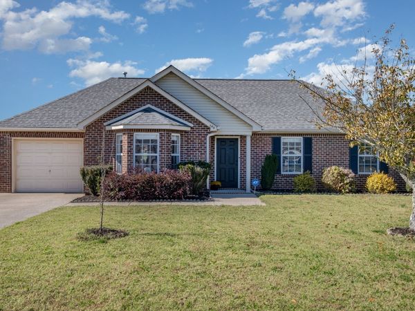 105 Blythe Court , Smyrna, TN 37167
