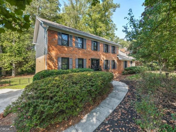 831 Montego Way SW, Lilburn, GA 30047