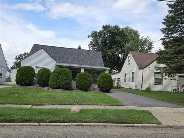 1558 Thalia Avenue, Youngstown, OH 44514
