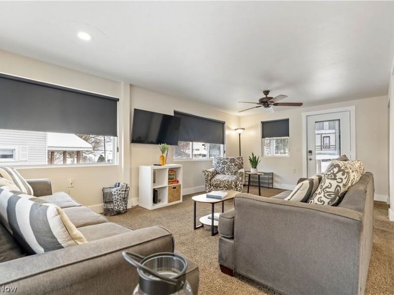 131 Maple Street SW, Sugarcreek, OH 44681 Photo 6
