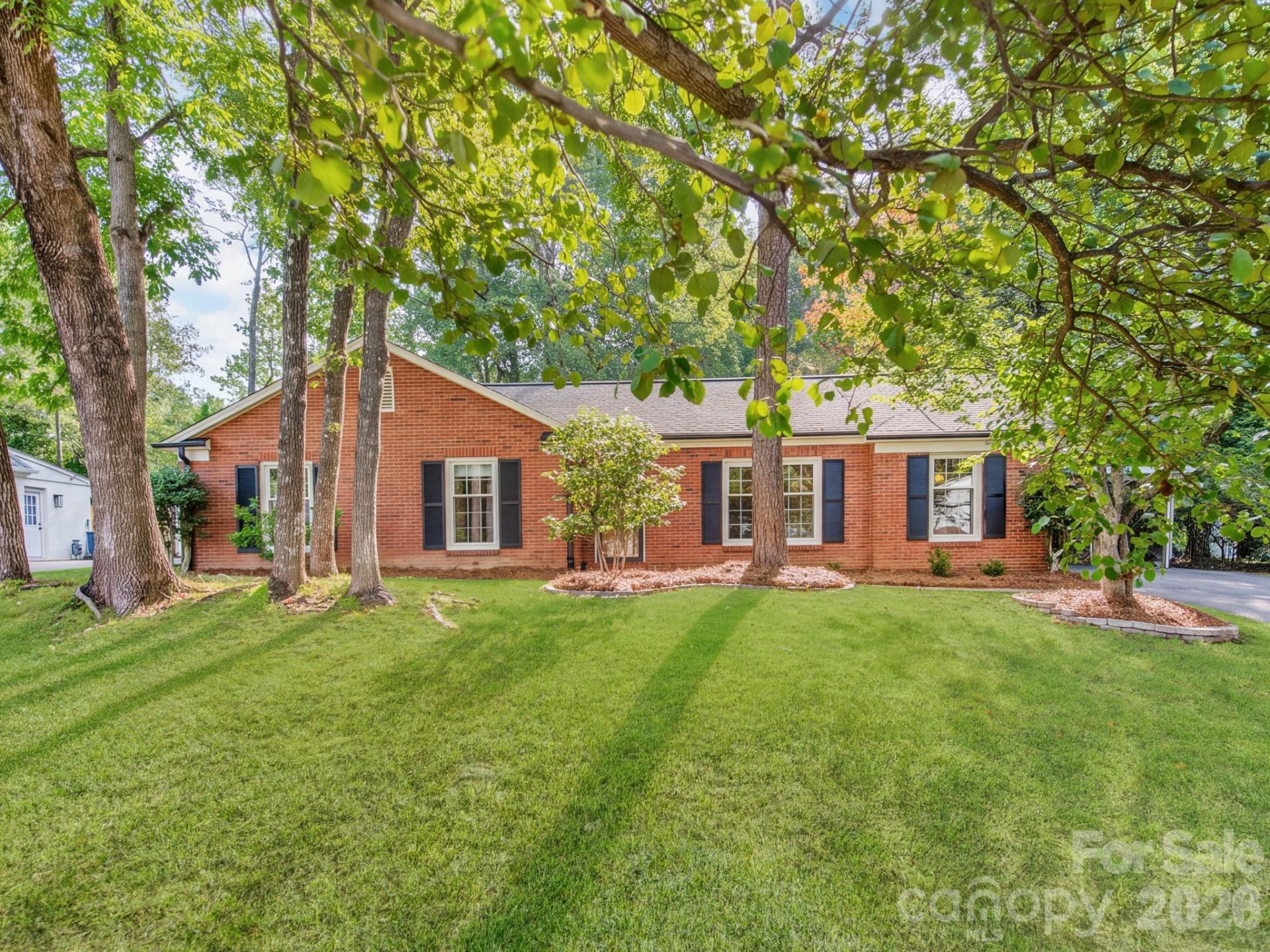 6821 Old Post Road, Charlotte, NC 28212 Main Photo