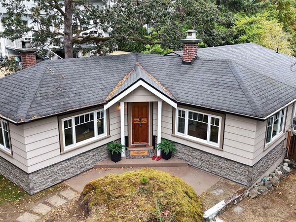 180 Island Hwy , View Royal, BC V9B 1G2