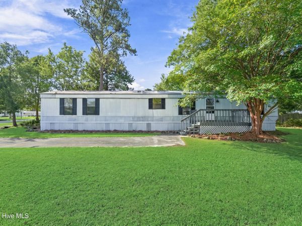 125 Seashore Drive , Swansboro, NC 28584