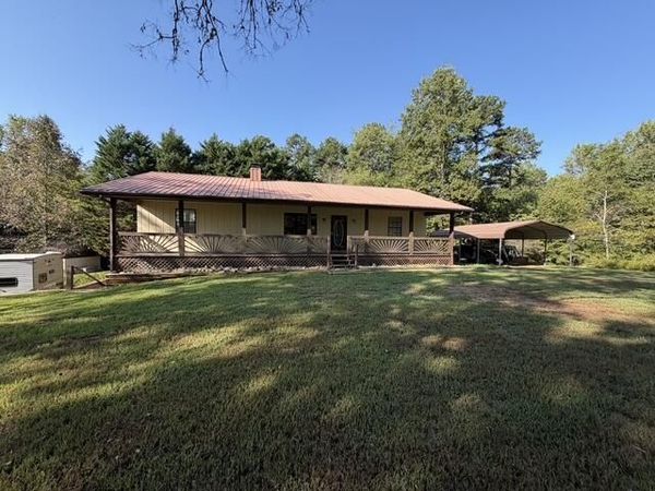 252 Slaton Farm Road, Dandridge, TN 37725