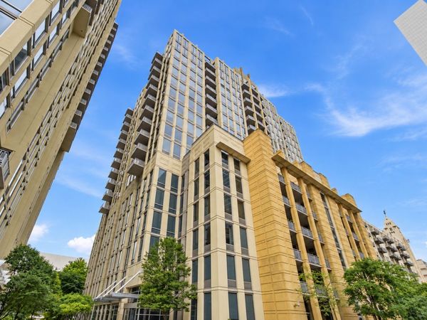 720 N Larrabee Street , Unit 1509, Chicago, IL 60654