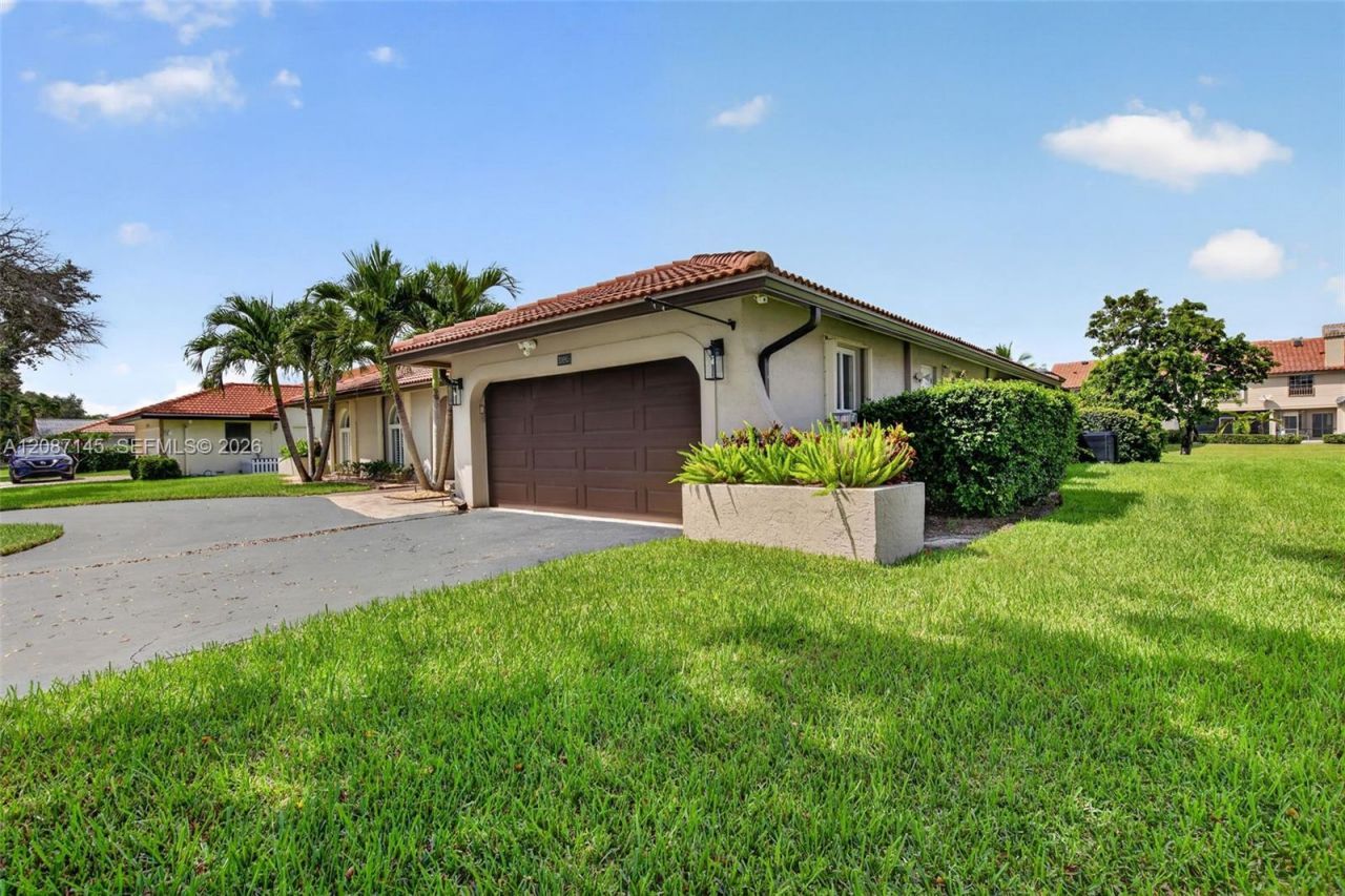 10885 SW 1st Ct, Coral Springs, FL 33071 Photo