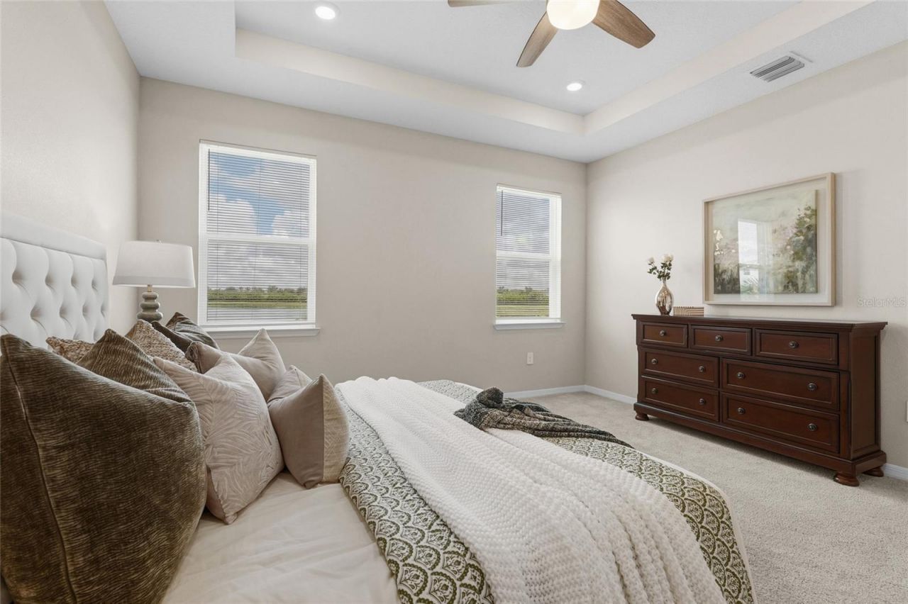 5740 Woodland Sage Drive , Sarasota, FL 34238 Photo