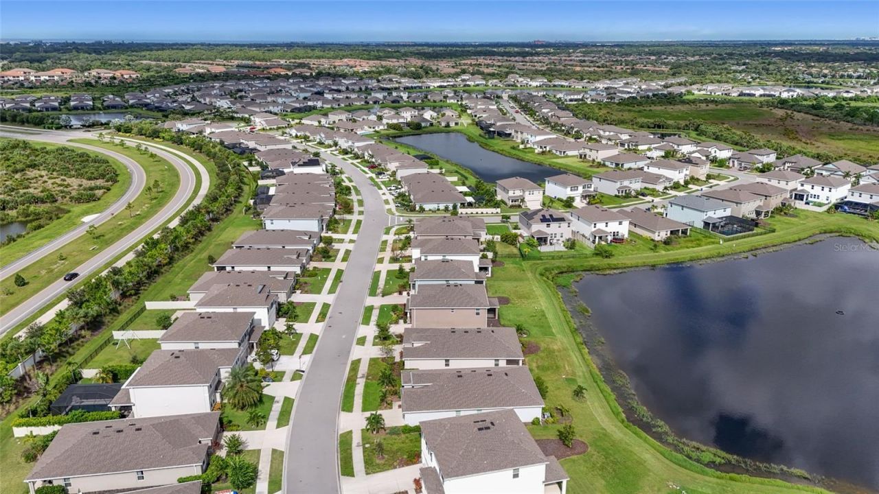 5740 Woodland Sage Drive , Sarasota, FL 34238 Photo