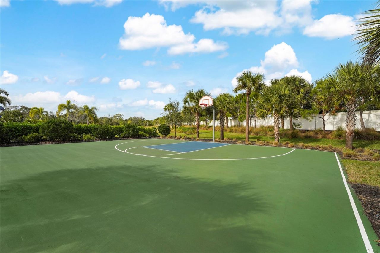 5740 Woodland Sage Drive , Sarasota, FL 34238 Photo