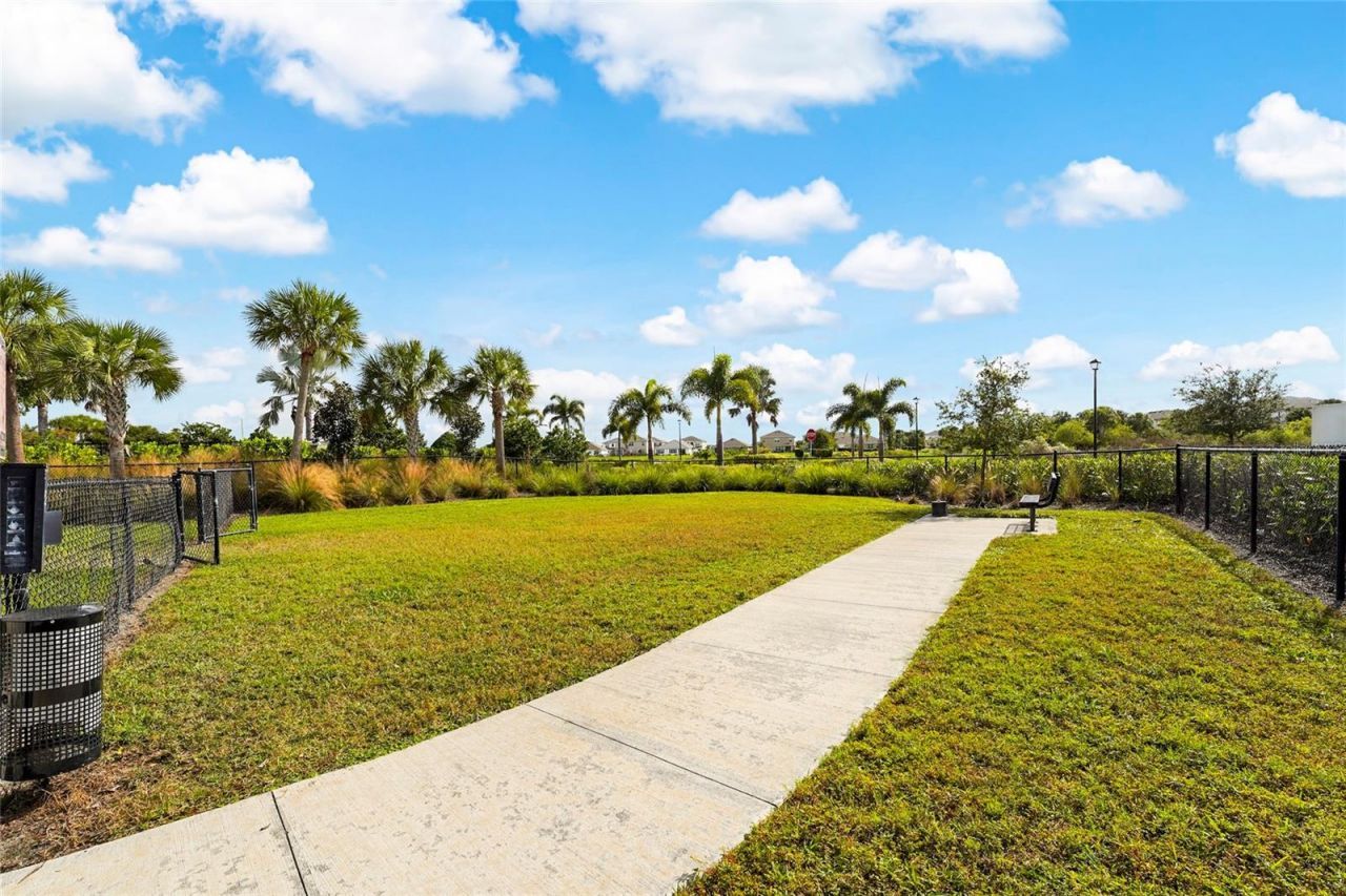 5740 Woodland Sage Drive , Sarasota, FL 34238 Photo