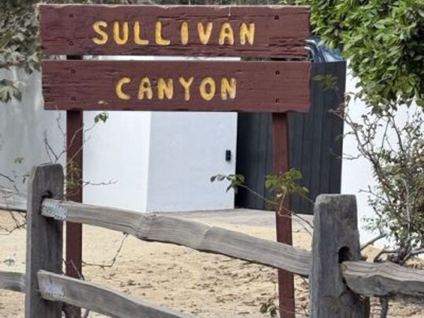 1823 Old Ranch Road , Los Angeles, CA 90049