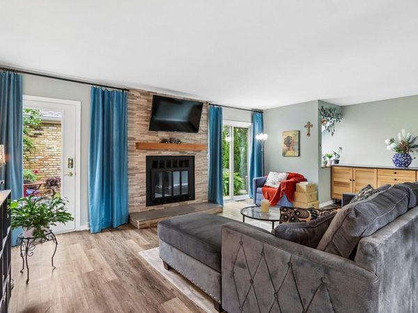 144 Fountain AVENUE, Unit B, Waukesha, WI 53186
