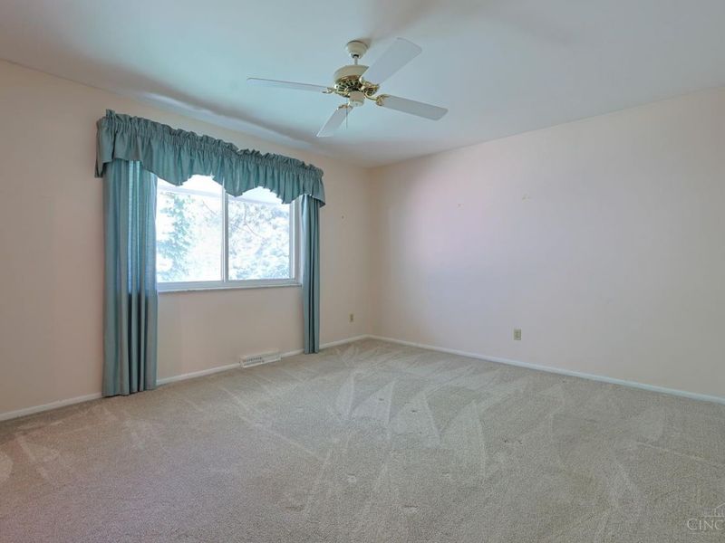 7306 Redondo Court, Madeira, OH 45243 Photo 12