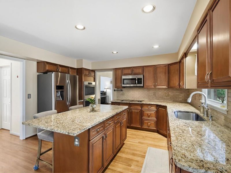 8420 Hambletonian Drive, Symmes Township, OH 45249 Photo 10