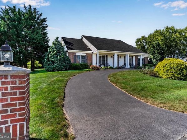 3536 FOX HILL DRIVE, CHAMBERSBURG, PA 17202