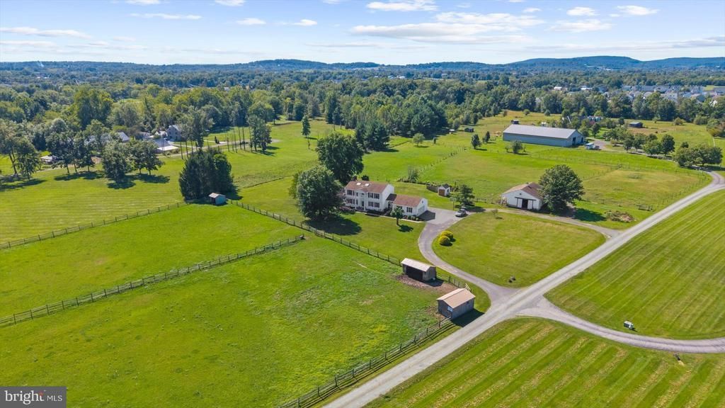 3149 MIDDLE CREEK ROAD, GILBERTSVILLE, PA 19525
