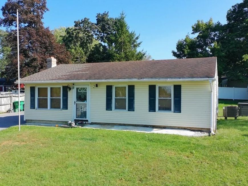 392 Westview Road, Fayetteville, PA 17222 Main Photo