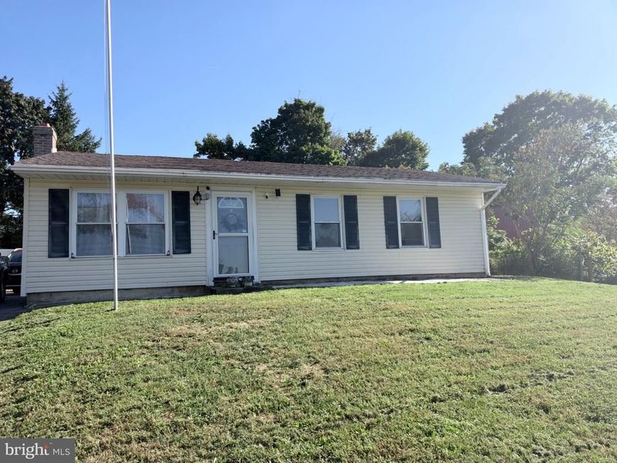 392 Westview Road, Fayetteville, PA 17222 Main Photo