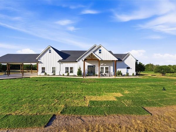 1045 Augustus Court, Rio Vista, TX 76093