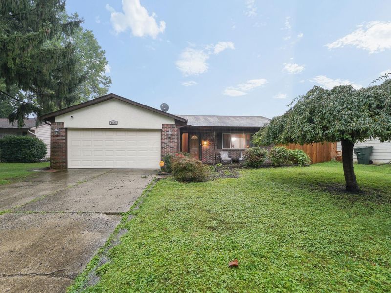 2081 Sharbot Drive, Columbus, OH 43229 Photo 2