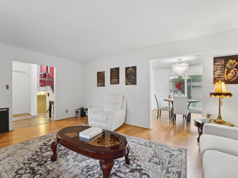 2081 Sharbot Drive, Columbus, OH 43229 Photo 7