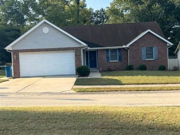3971 Ian Drive, Terre Haute, IN 47803