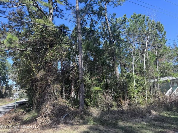 Barnacle Boulevard, Ocean Springs, MS 39564