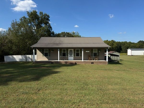 1070 Brown Prater Rd , McMinnville, TN 37110