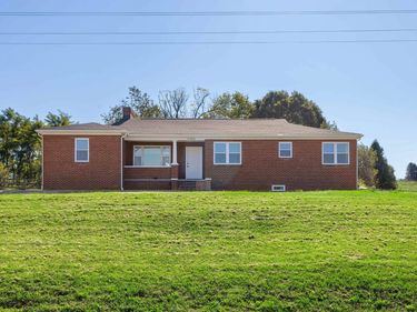 5484 INDIAN TRAIL RD, KEEZLETOWN, VA 22832