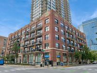 210 S Desplaines Street, Chicago, IL 60661 primary photo