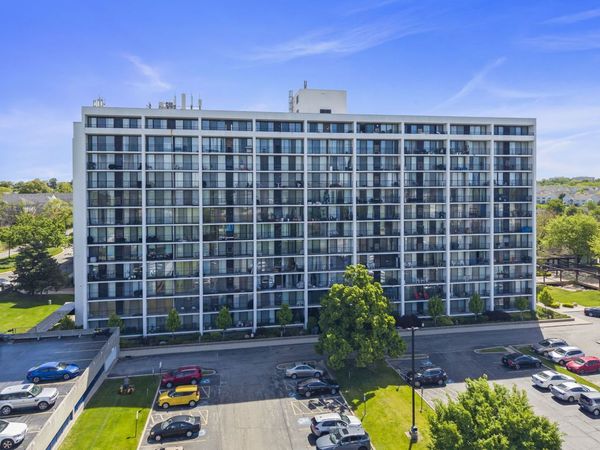 2005 S Finley Road , Unit 1012, Lombard, IL 60148