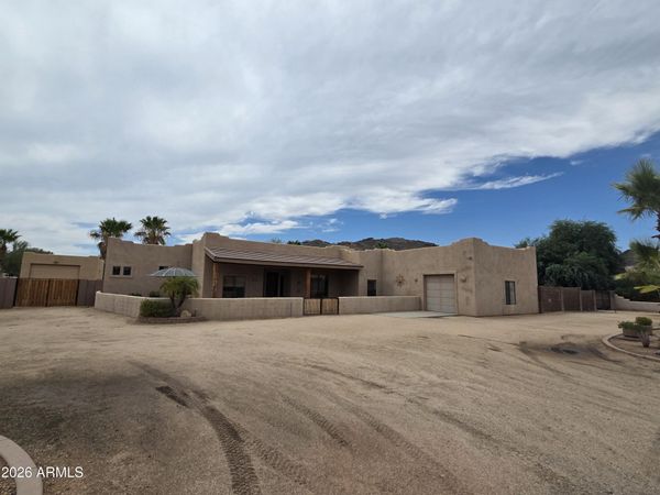 2719 W Canyon Road, Phoenix, AZ 85086