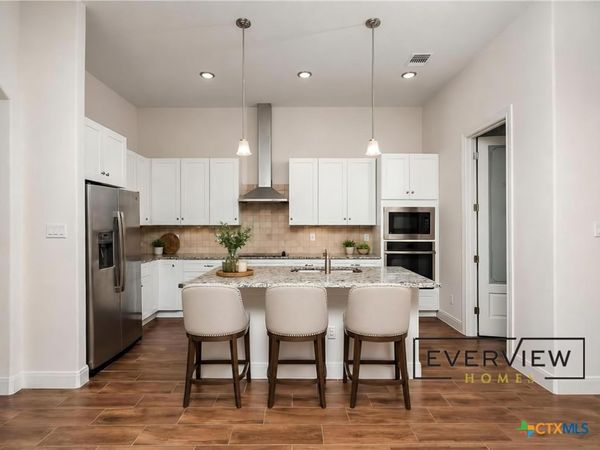 530 Carriage House , Spring Branch, TX 78070