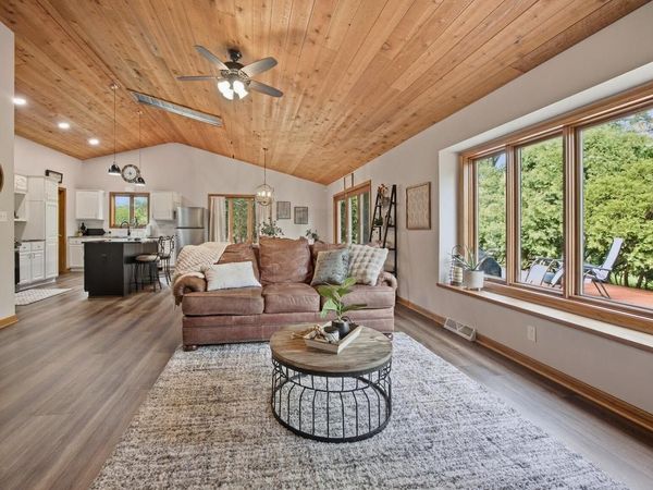 11506 W Janet COURT, Franklin, WI 53132