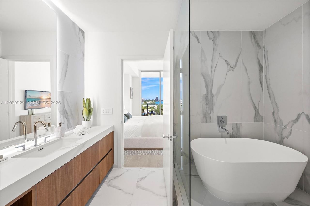 1400 Biscayne Blvd, Unit 609, Miami, FL 33132 Photo