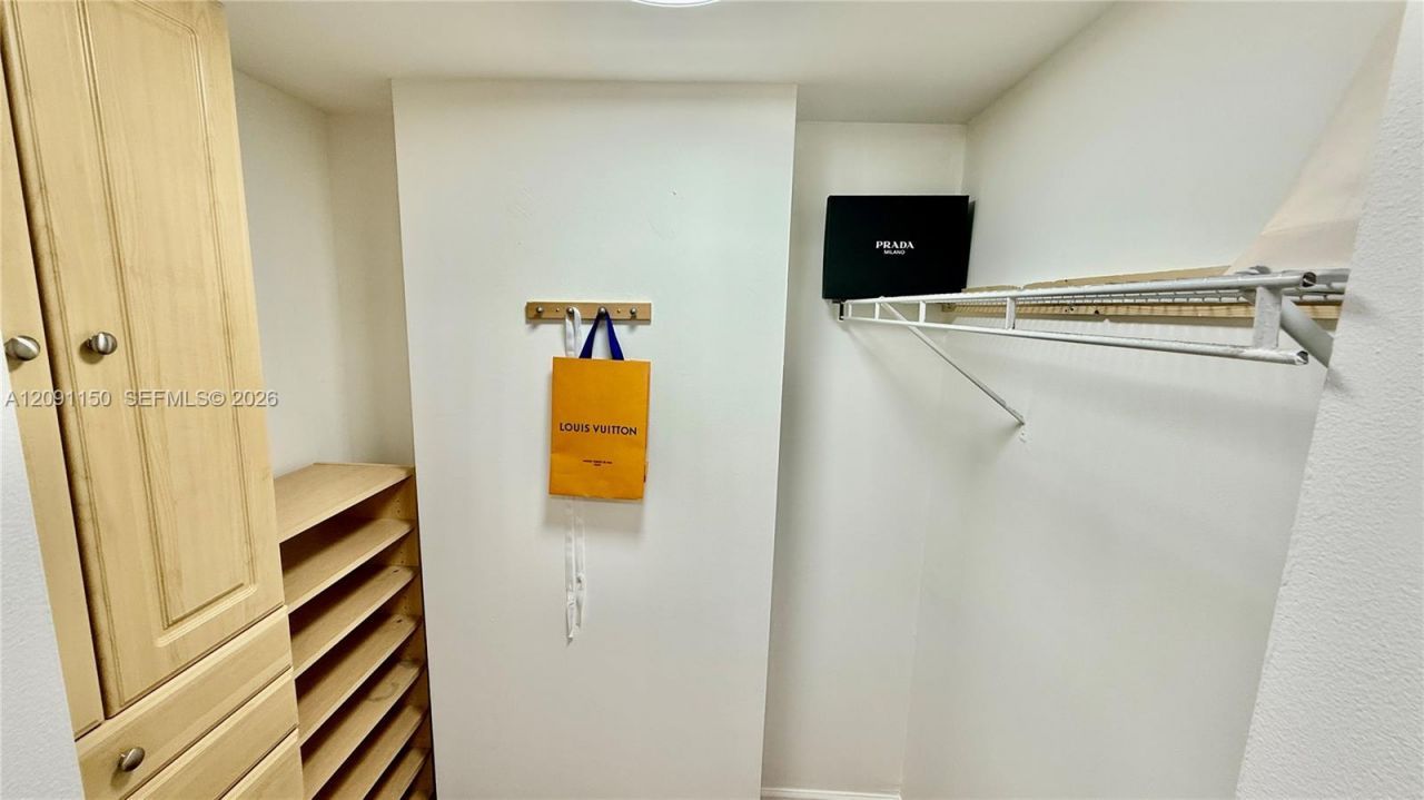 18800 NE 29th Ave , Unit 315, Aventura, FL 33180 Photo