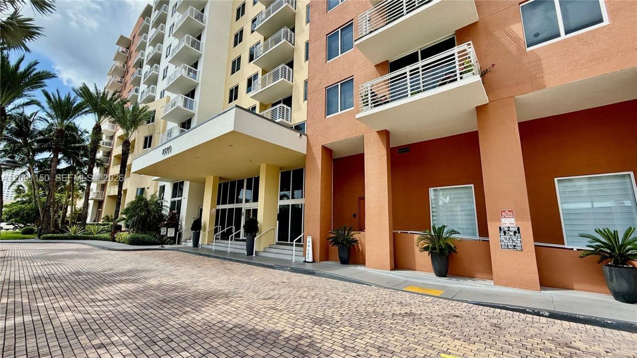 18800 NE 29th Ave , Unit 315, Aventura, FL 33180 Photo