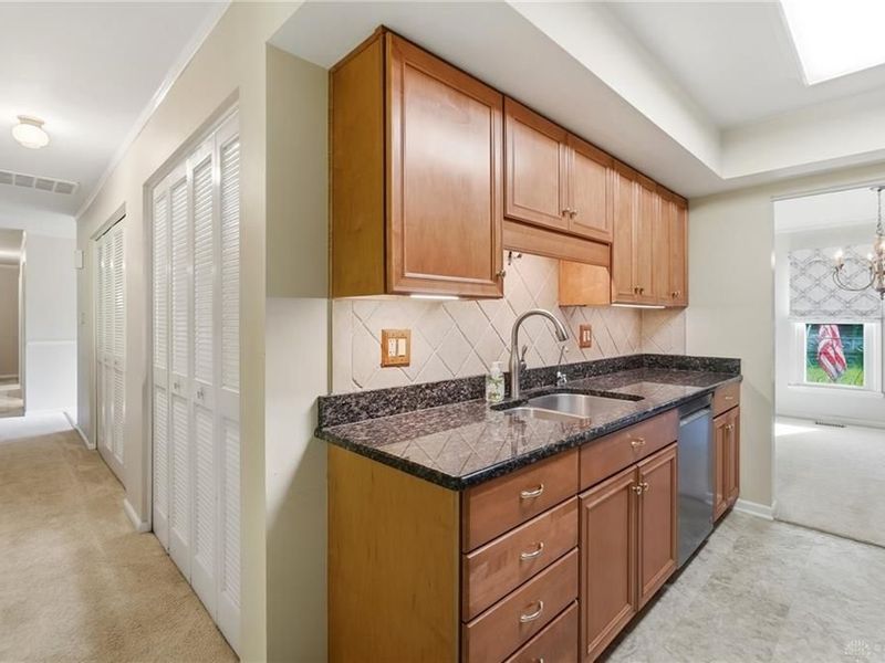 5691 Marshall Road, Dayton, OH 45429 Photo 10