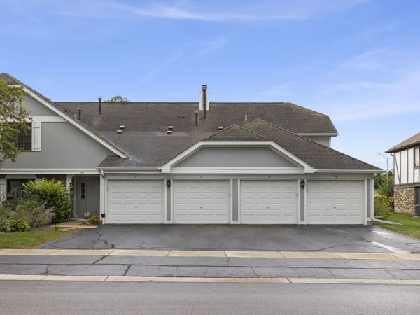 861 YOSEMITE Trail , Unit B, Roselle, IL 60172
