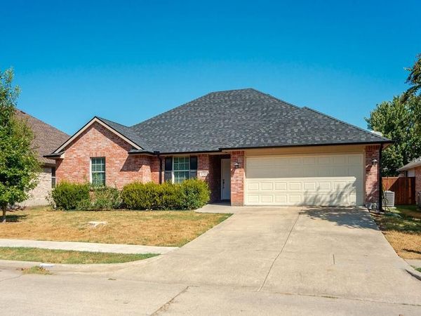 914 Marble Creek Drive, Wylie, TX 75098