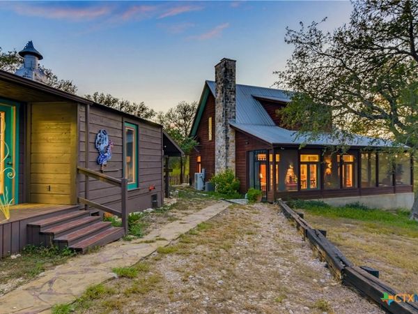13872 FM 3353 , Kingsbury, TX 78638