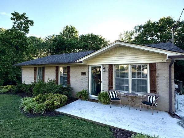 1003 Pine Cir , Lawrenceburg, TN 38464