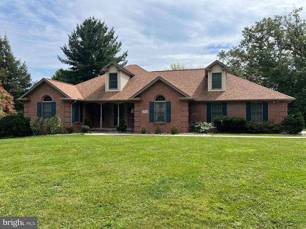 6066 FAIRWAY DRIVE W, FAYETTEVILLE, PA 17222