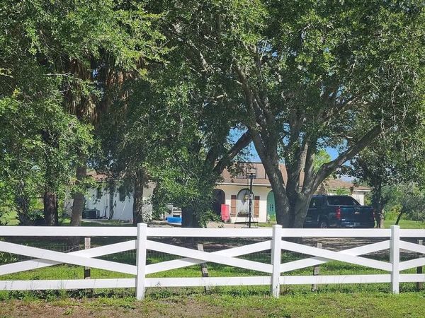 3500 Hidden Valley Circle , Other Florida, FL 33982