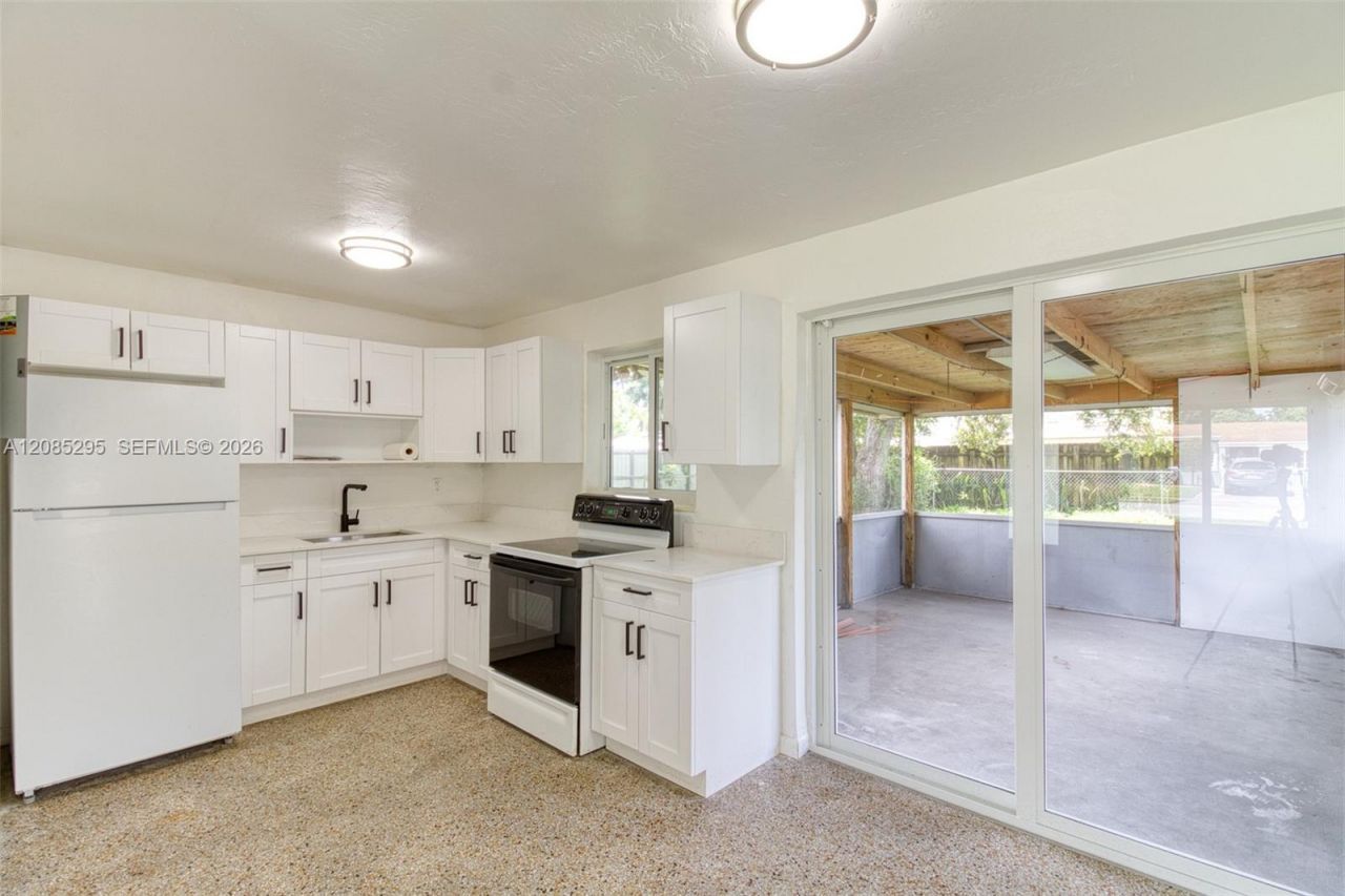 6634 Atlanta St , Hollywood, FL 33024 Photo