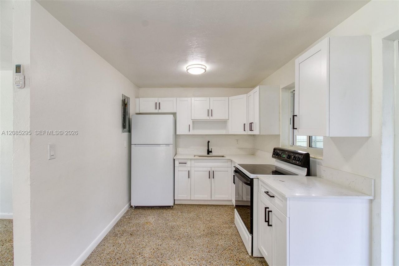 6634 Atlanta St , Hollywood, FL 33024 Photo